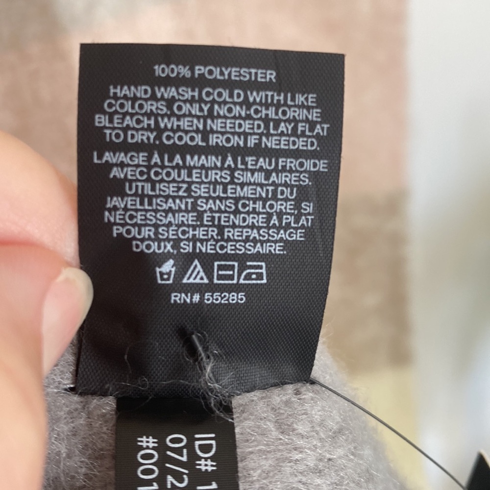 Express Scarf 🧣 - Picture 5 of 5